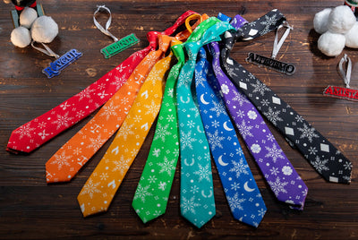 HOLIDAY TIE